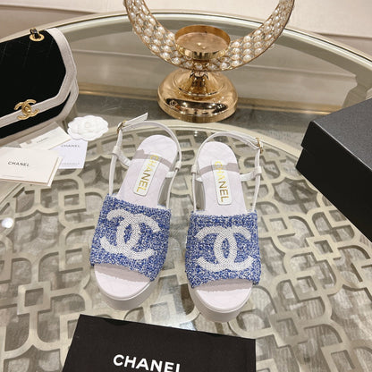 WEDGE SANDALS IN SAPPHIRE BLUE FABRIC WITH WHITE LOGO