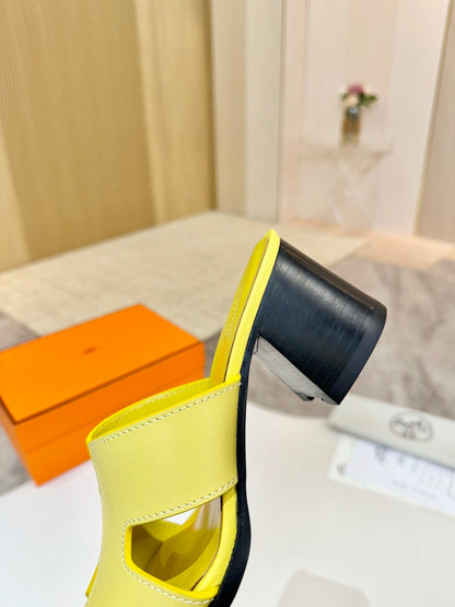 HM 26S HELIA SANDAL 70MM IN YELLOW CALFSKIN