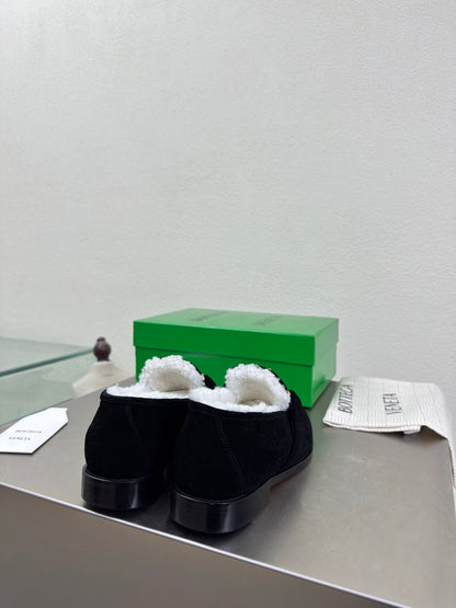 BOTTEGA VENETA 26S LOAFERS IN BLACK SUEDE AND WHITE WOOL WITH GOLD HARDWARE