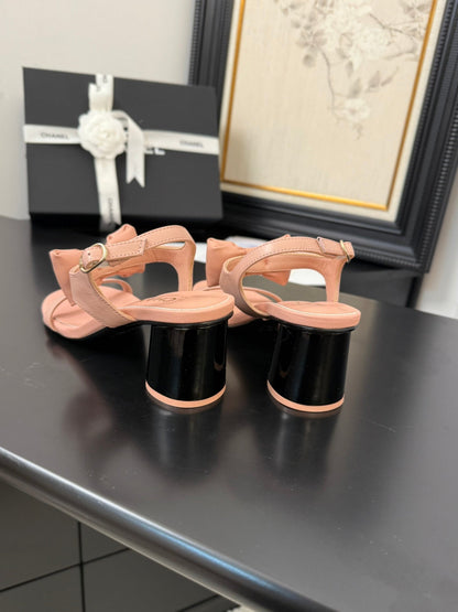 MID HEEL 45 MM SANDALS IN PEACH PINK CALFSKIN