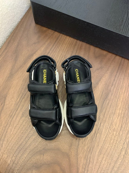 CC Toe Sandals Black With White Leather 299543