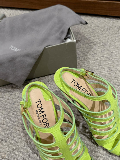 HIGH SANDAL 10 CM IN PEAR GREEN CALFSKIN