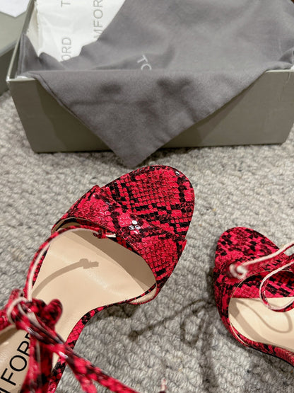 HIGH HEEL 10 CM SANDAL IN ROSE RED MIX BLACK CALFSKIN 684355