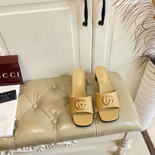 GUCCI 26S HIGH-HEELED SANDALS IN DARK BEIGE CALFSKIN WITH GOLD HARDWARE