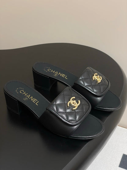 CC 25F Sandal Heel 5cm Quilted