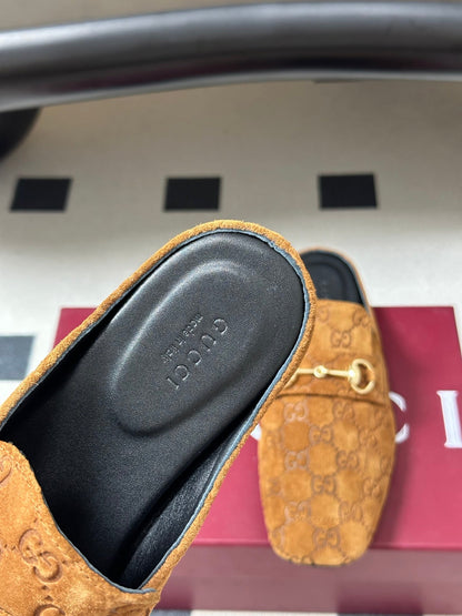 GUCCI 26S HORSEBIT LOAFER MULES IN MEDIUM BROWN SUEDE