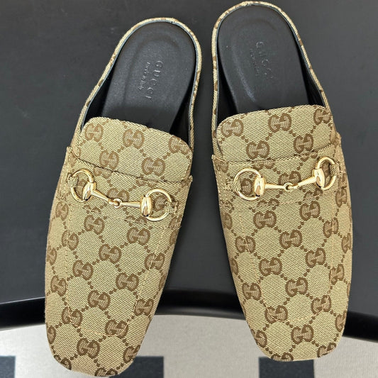 GUCCI 26S HORSEBIT LOAFER MULES IN BEIGE CANVAS