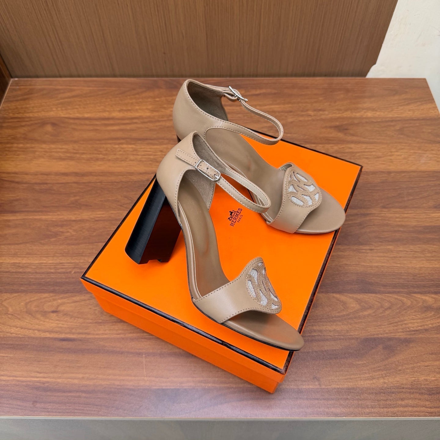 HM 26S MARQUISE SANDAL 85MM IN LIGHT BROWN CALFSKIN