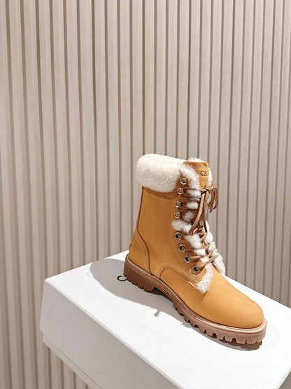 CELINE 25S KURT LACE UP MID BOOT IN MEDIUM ORANGE SUEDE AND SHEARLING