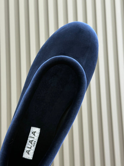 ALAIA 25S BALLET FLATS IN DARK BLUE VELVET