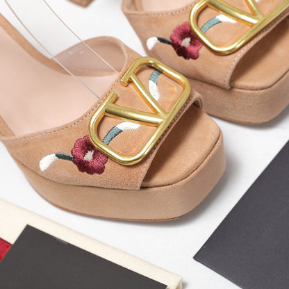 VALENTINO 25S GARAVANI VLOGO SIGNATURE HIGH-HEEL SANDALS 110 MM IN WARM BEIGE SUEDE