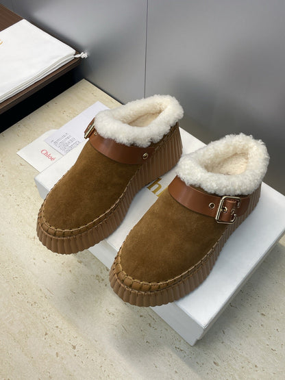 CHLOÉ 26S FUR-LINED WEDGE MULES IN BROWN SUEDE