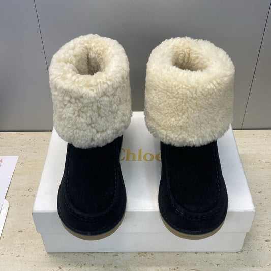 CHLOÉ 26S SHEARLING BOOTS IN BLACK SUEDE