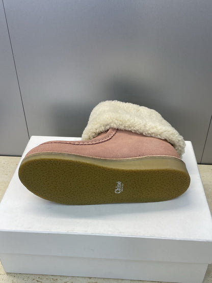 CHLOÉ 26S SHEARLING BOOTS IN LIGHT PINK SUEDE