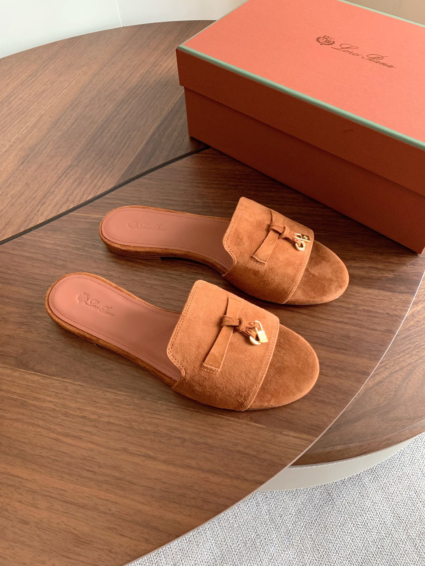 LP 26S SUMMER CHARMS SLIDES IN CARAMEL BROWN SUEDE GOLD HARDWARE